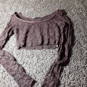 Bisou-Bisou long sleeved lace crop top